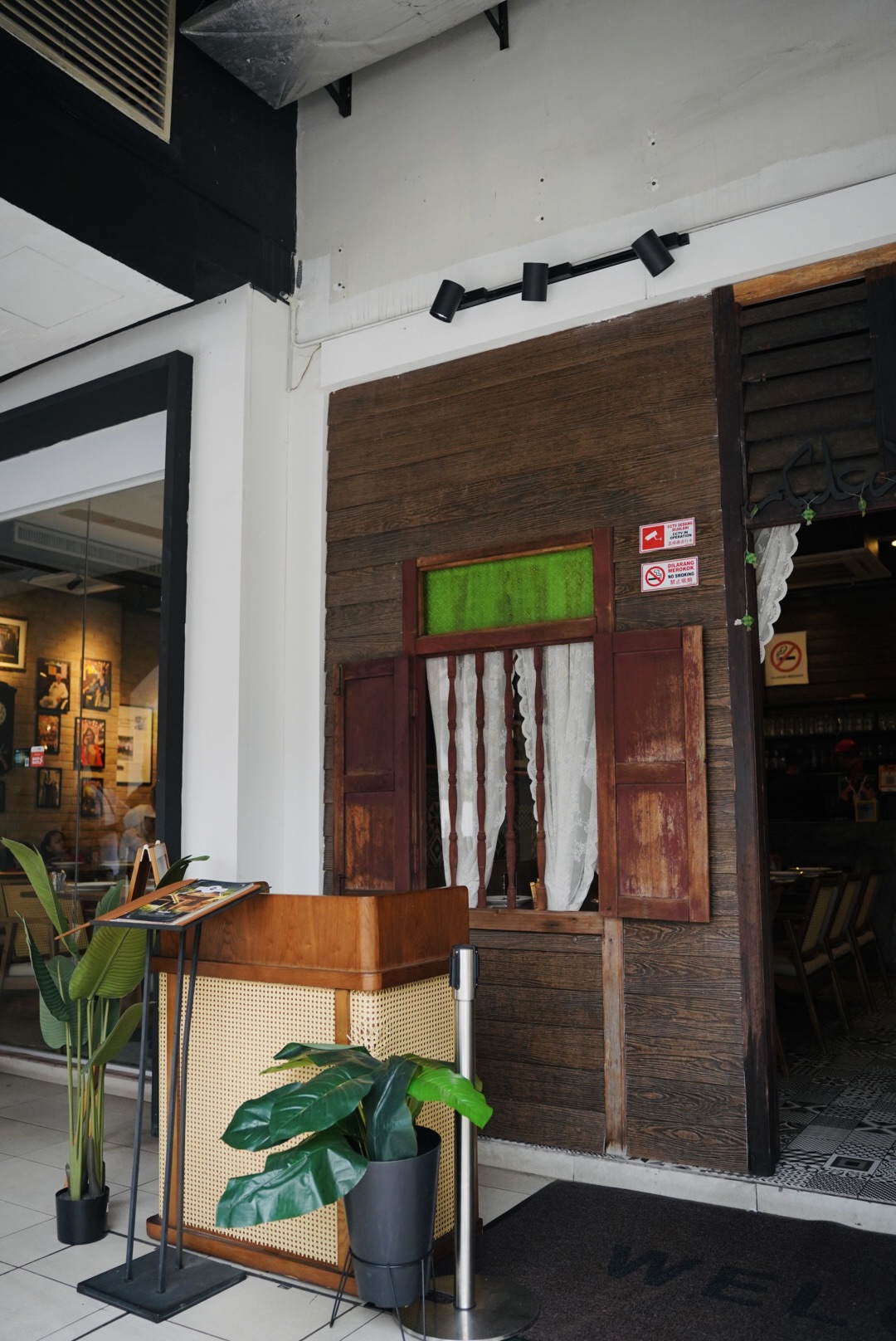 kampong-4