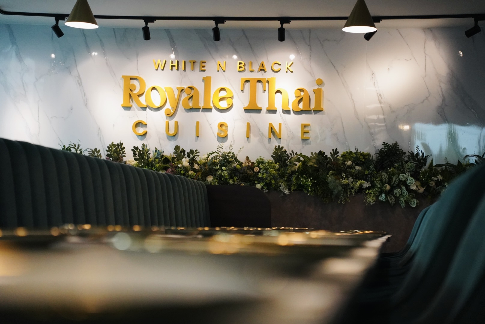 royalethai-2